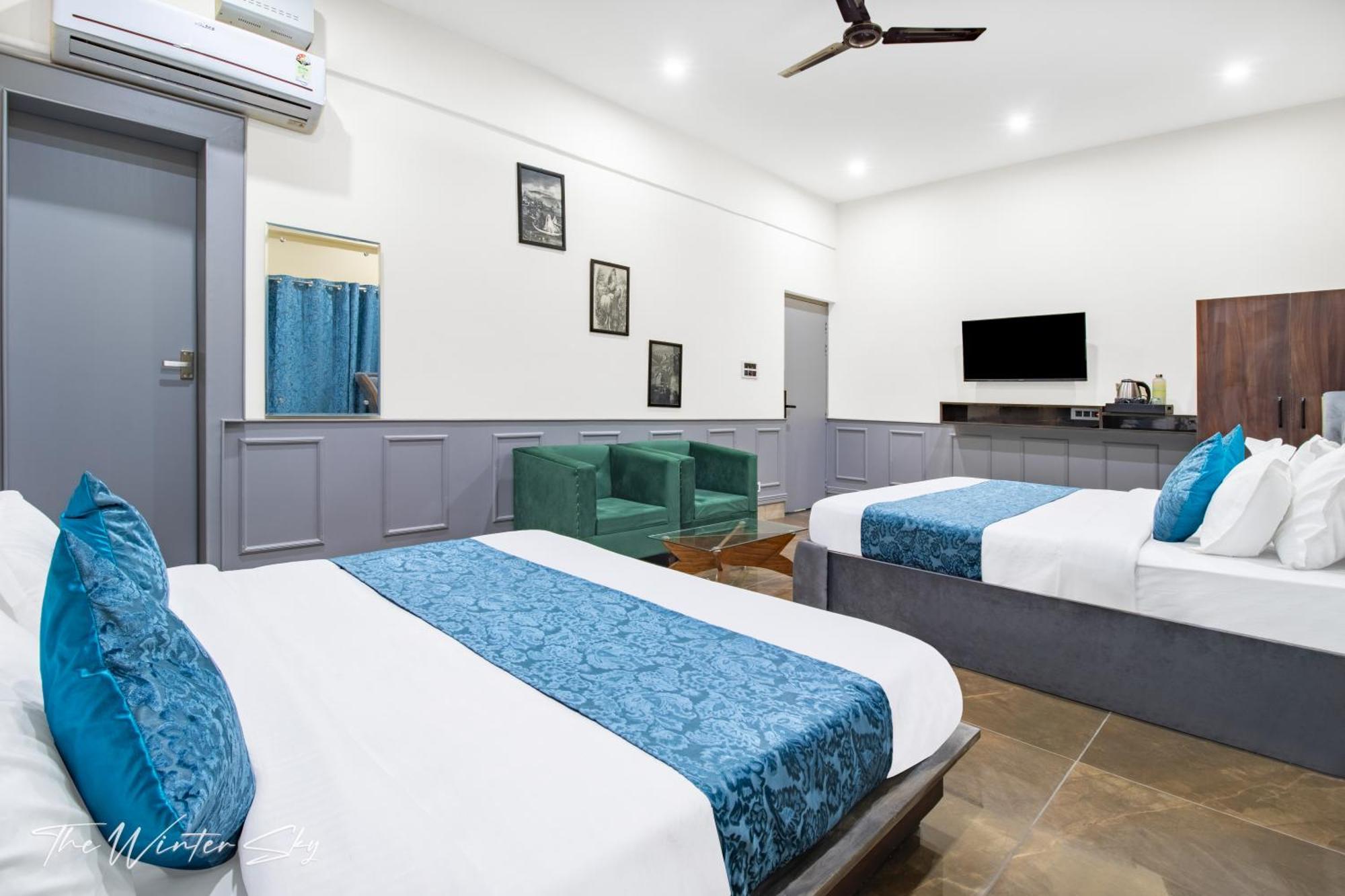 Hotel The Winter Sky ศรีนาการ์ ภายนอก รูปภาพ